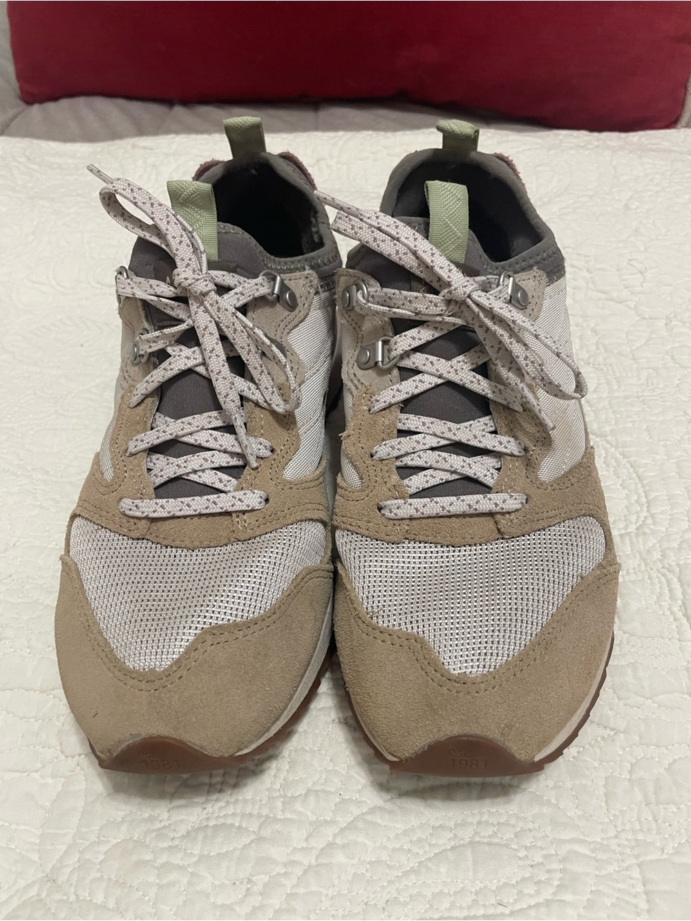 Merrell Women's Beige Tan & Light Gray Trail Sneakers size 8